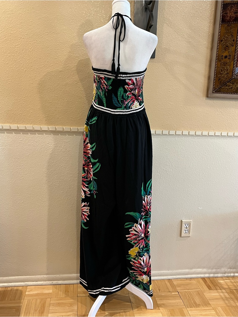 Wide-leg jumpsuit/ romper w/ floral tropical print, smocked bodice. Relaxed. 3X - Picture 4 of 6